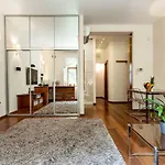 Citypark Design Flat * Budapest
